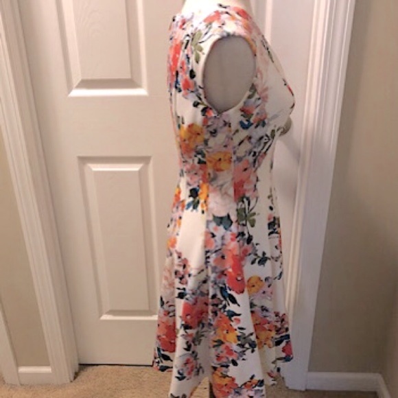 “NEW” Just ... Taylor Floral Fit n Flare Dress - Picture 2 of 4